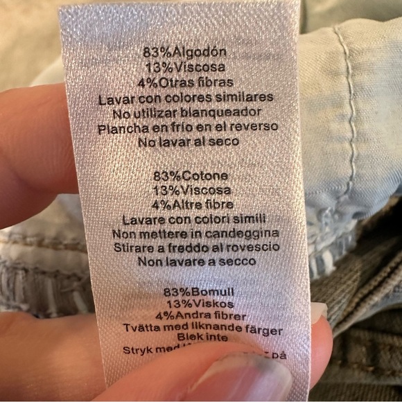 Pretty Little Thing Mid Blue Wash Waistband Detail Straight Leg Jeans size 6 NWT - Picture 7 of 11